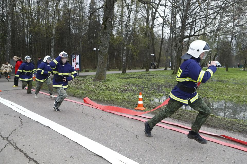 В музее-заповеднике «Горки Ленинские» прошла военно-патриотическая игра «Юнармия, вперёд!» В музее-заповеднике «Горки Ленинские» прошла военно-патриотическая игра «Юнармия, вперёд!»