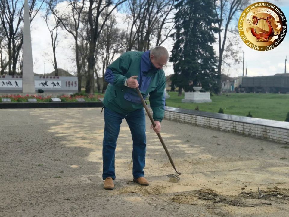Пусть майские праздники начинаются с чистоты и памяти Пусть майские праздники начинаются с чистоты и памяти