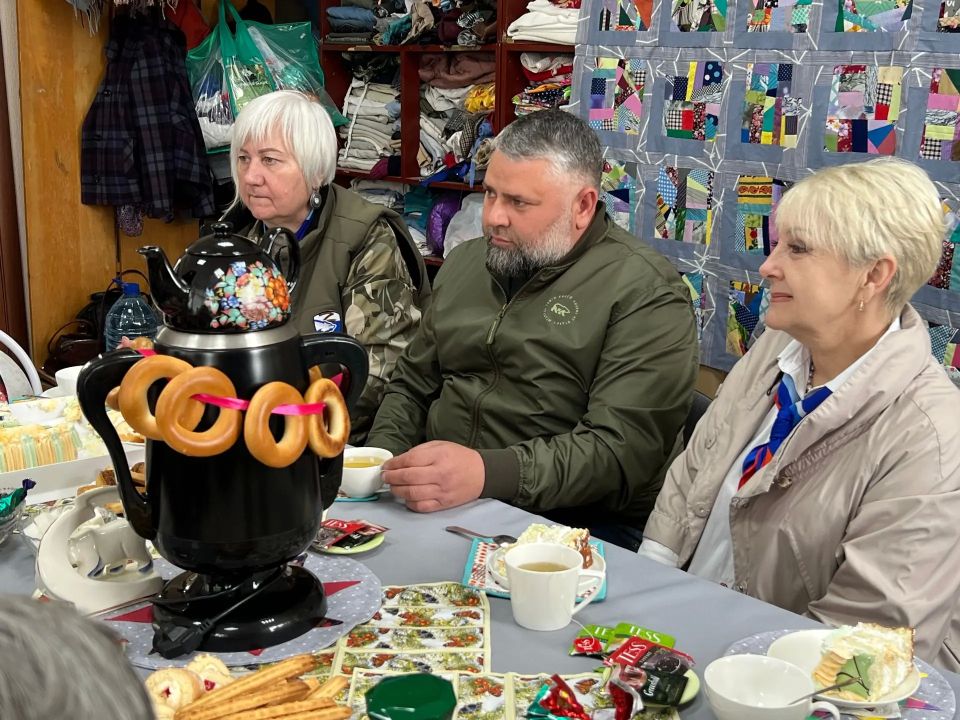 Благодаря «Единой России» славносербские женщины-волонтеры получили долгожданный оверлок Благодаря «Единой России» славносербские женщины-волонтеры получили долгожданный оверлок
