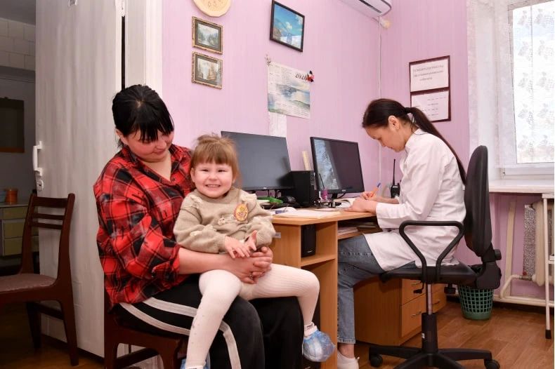 Елена Хисамова: «Это здорово помогать детям познавать мир с хорошим зрением!» Елена Хисамова: «Это здорово помогать детям познавать мир с хорошим зрением!»
