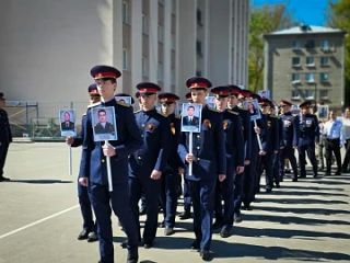 В Луганске сотрудники Следственного комитета России провели торжественные мероприятия, приуроченные ко Дню Победы В Луганске сотрудники Следственного комитета России провели торжественные мероприятия, приуроченные ко Дню Победы