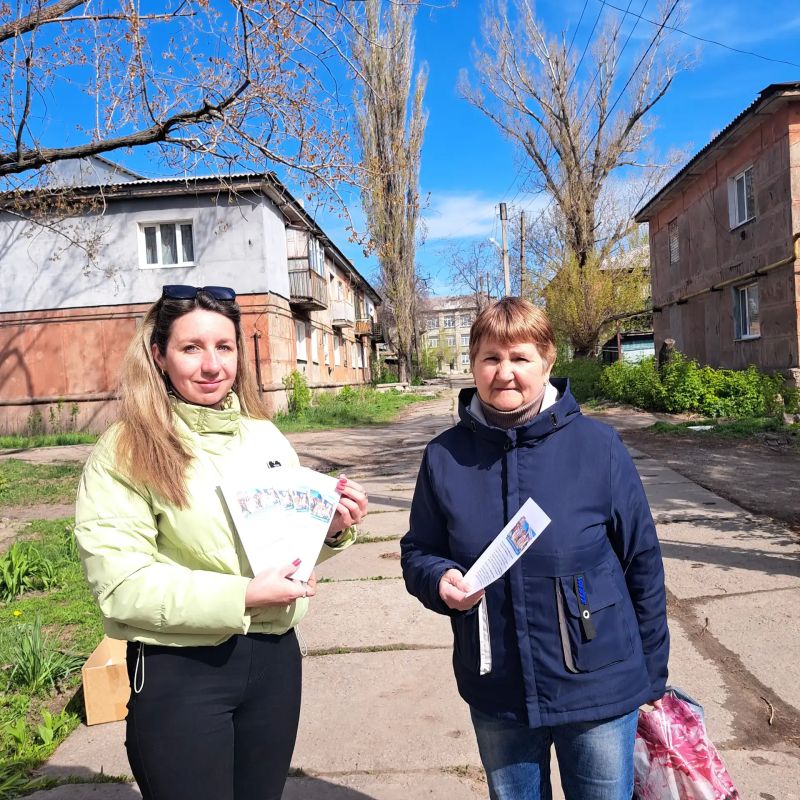 Ко Дню коренных малочисленных народов России сотрудники библиотеки № 13 города Перевальска для читателей библиотеки провели акцию «Народов много - страна одна» Ко Дню коренных малочисленных народов России сотрудники библиотеки № 13 города Перевальска для читателей библиотеки провели акцию «Народов много - страна одна»