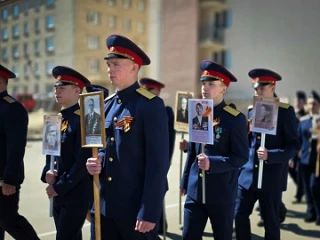 В Луганске сотрудники Следственного комитета России провели торжественные мероприятия, приуроченные ко Дню Победы В Луганске сотрудники Следственного комитета России провели торжественные мероприятия, приуроченные ко Дню Победы