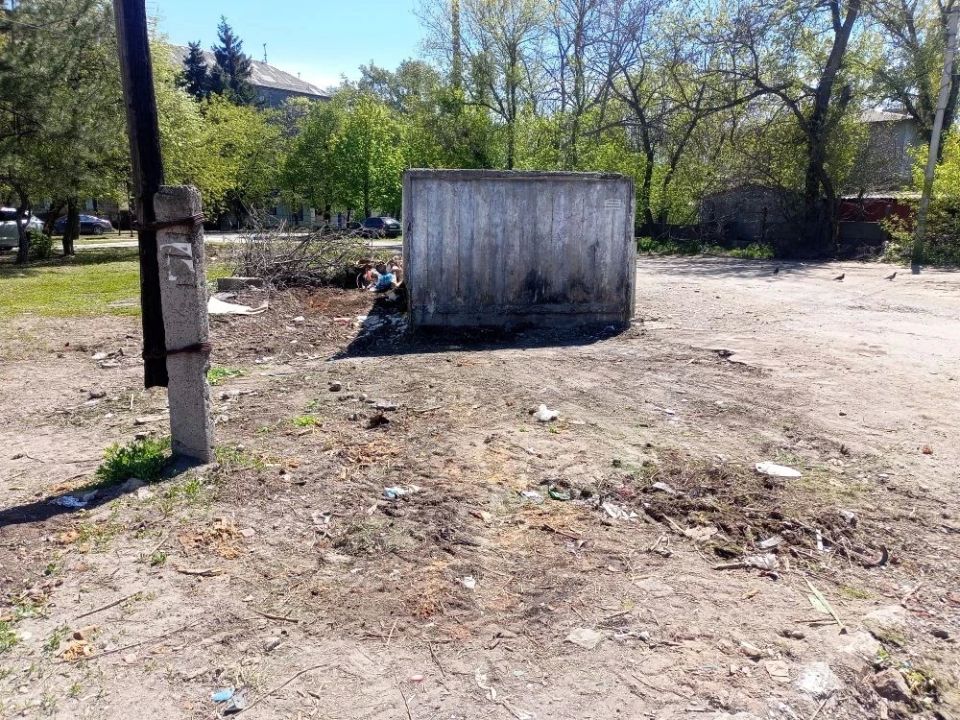 Коммунальные службы города работают: приводим Стаханов в порядок Коммунальные службы города работают: приводим Стаханов в порядок