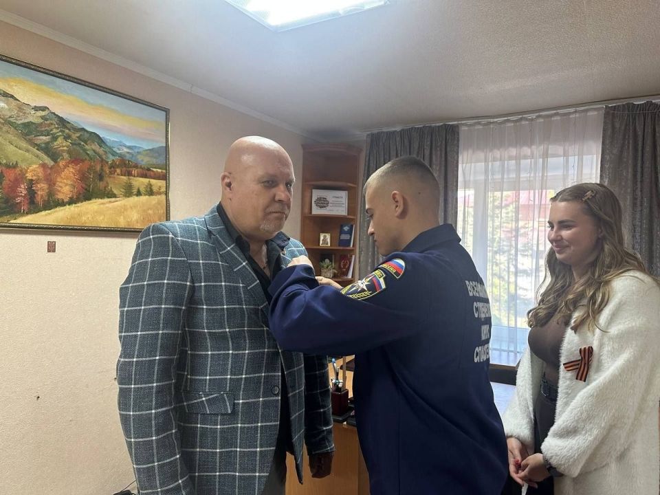 Символ мужества и славы: «Ворошиловец-2» раздал Георгиевские ленты! Символ мужества и славы: «Ворошиловец-2» раздал Георгиевские ленты!