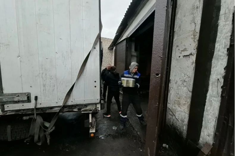 Красноярский край направил гумпомощь жителям Свердловского округа Красноярский край направил гумпомощь жителям Свердловского округа
