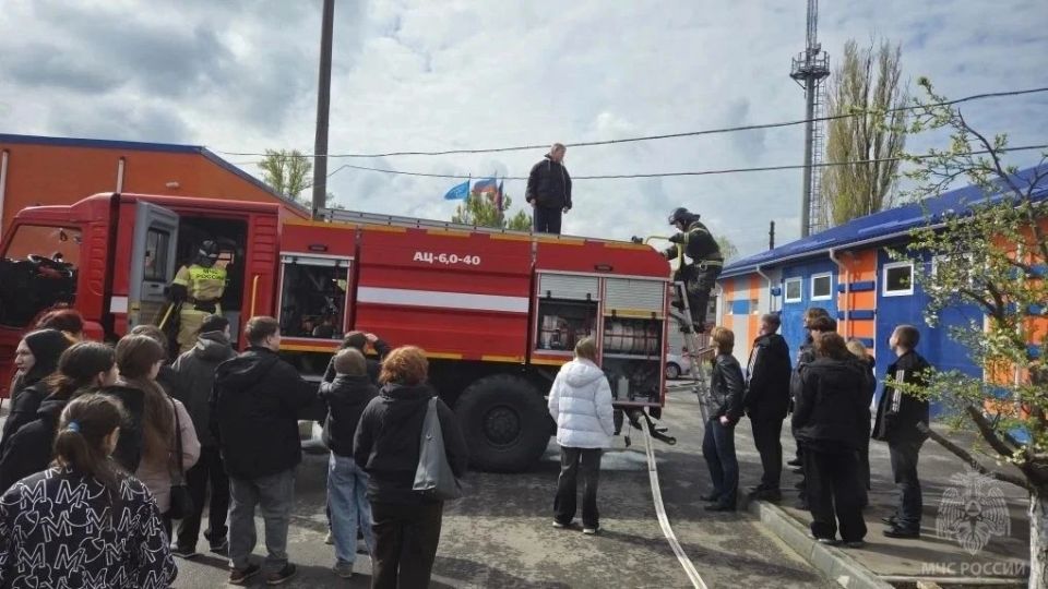 Школьникам всегда здесь рады Школьникам всегда здесь рады