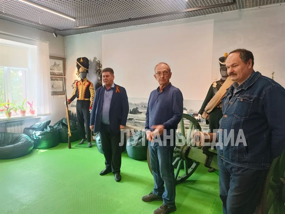 В преддверие Дня Великой Победы в Станично-Луганском музее донского казачества прошло тематическое мероприятие «Навек в нашу память вошли эти дни» В преддверие Дня Великой Победы в Станично-Луганском музее донского казачества прошло тематическое мероприятие «Навек в нашу память вошли эти дни»