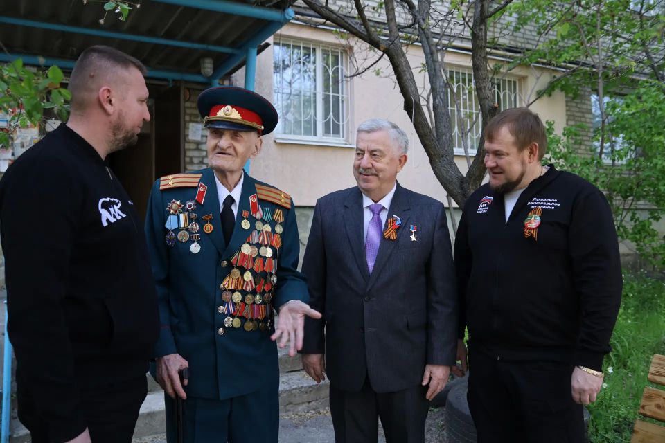 Ко Дню Победы по всей стране стартовала акция «Подарок ветерану» Ко Дню Победы по всей стране стартовала акция «Подарок ветерану»
