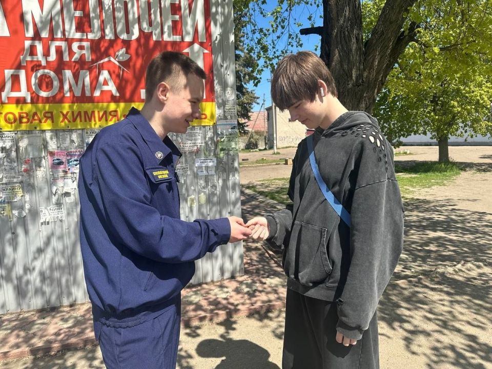 Символ мужества и славы: «Ворошиловец-2» раздал Георгиевские ленты! Символ мужества и славы: «Ворошиловец-2» раздал Георгиевские ленты!