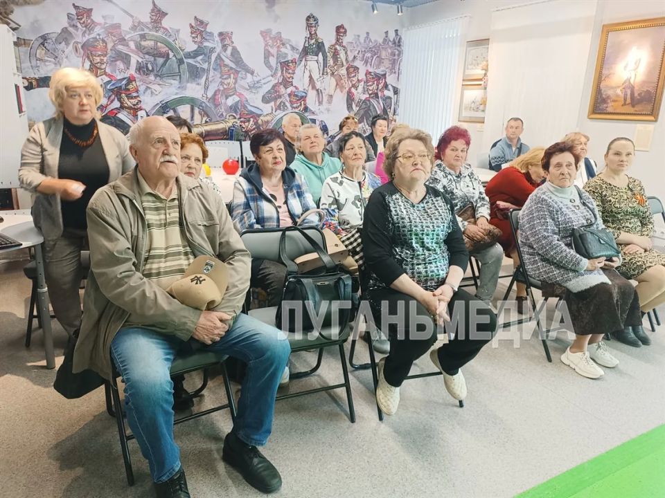 В преддверие Дня Великой Победы в Станично-Луганском музее донского казачества прошло тематическое мероприятие «Навек в нашу память вошли эти дни» В преддверие Дня Великой Победы в Станично-Луганском музее донского казачества прошло тематическое мероприятие «Навек в нашу память вошли эти дни»