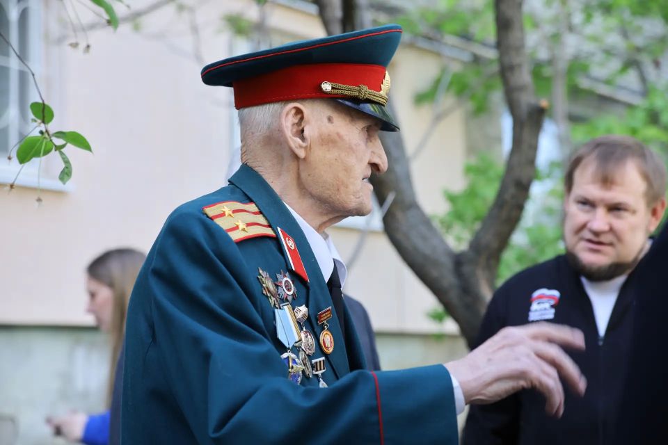 Ко Дню Победы по всей стране стартовала акция «Подарок ветерану» Ко Дню Победы по всей стране стартовала акция «Подарок ветерану»