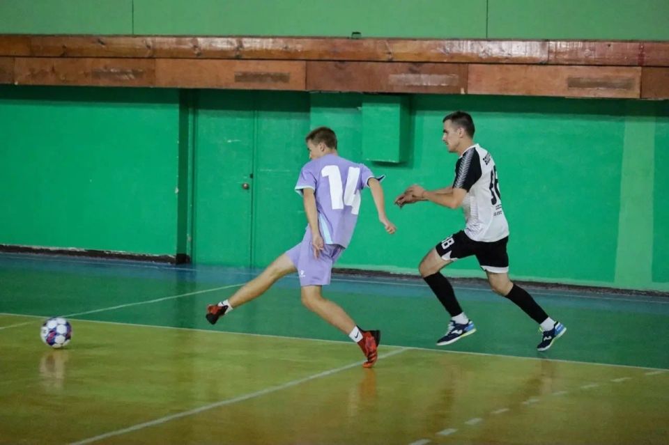 В Краснодоне прошел открытый турнир по мини-футболу «KVARTAL CUP» В Краснодоне прошел открытый турнир по мини-футболу «KVARTAL CUP»