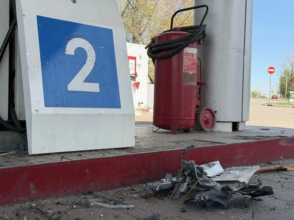 Сегодня ночью ВСУ ударили по АЗС в Первомайске Сегодня ночью ВСУ ударили по АЗС в Первомайске