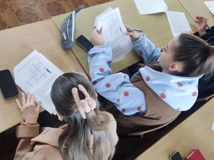 В Луганском ГАУ прошёл Избирательный диктант ко Дню молодого избирателя В Луганском ГАУ прошёл Избирательный диктант ко Дню молодого избирателя