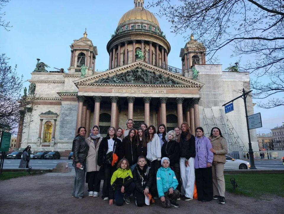 Стахановские таланты на берегах Невы: творческие каникулы в Санкт-Петербурге Стахановские таланты на берегах Невы: творческие каникулы в Санкт-Петербурге