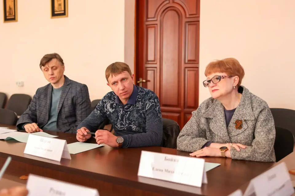 В Комитете Народного Совета Луганской Народной Республики по аграрной политике, природопользованию и земельным отношениям обсудили проблемы и пути решения вопросов сохранения водных ресурсов региона В Комитете Народного Совета Луганской Народной Республики по аграрной политике, природопользованию и земельным отношениям обсудили проблемы и пути решения вопросов сохранения водных ресурсов региона
