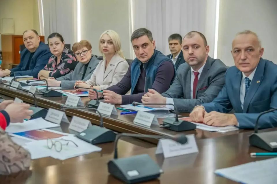 В ЛНР упростили выдачу земли под коттеджные поселки В ЛНР упростили выдачу земли под коттеджные поселки
