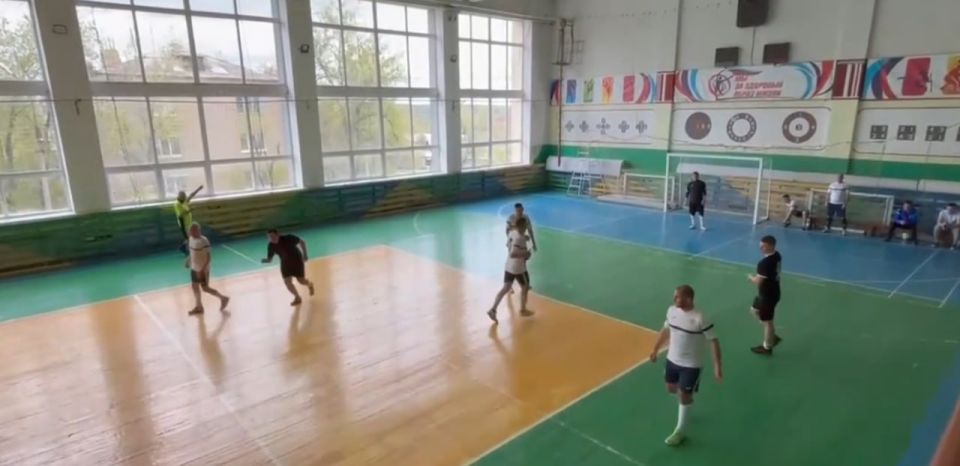 В Краснодоне прошел открытый турнир по мини-футболу «KVARTAL CUP» В Краснодоне прошел открытый турнир по мини-футболу «KVARTAL CUP»