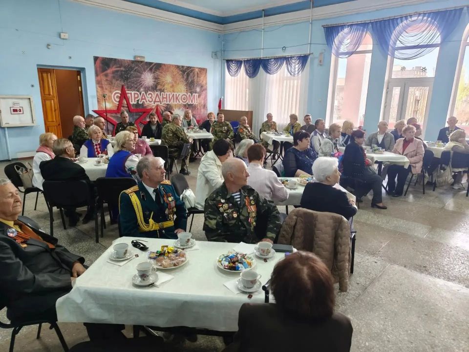 Помним. Гордимся!. 5 мая в культурно-досуговом центре города состоялась встреча поколений «Помним. Гордимся!», посвященная Дню Победы Помним. Гордимся!. 5 мая в культурно-досуговом центре города состоялась встреча поколений «Помним. Гордимся!», посвященная Дню Победы
