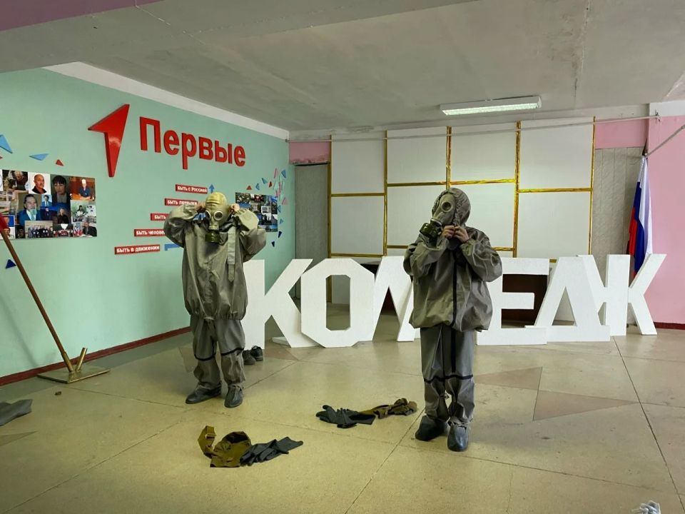 Отряды Лутугинской средней школы №1 заняли призовые места в муниципальном этапе «Зарницы 2.0» Отряды Лутугинской средней школы №1 заняли призовые места в муниципальном этапе «Зарницы 2.0»
