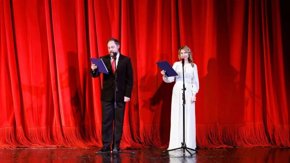 Светлана Гизай: С большим удовольствие посетила II Епархиальный фестиваль «Пасха Красная, Пасха Великая», который распахнул свои двери в Луганском академическом русском драматическом театре имени П. Луспекаева, подарив... Светлана Гизай: С большим удовольствие посетила II Епархиальный фестиваль «Пасха Красная, Пасха Великая», который распахнул свои двери в Луганском академическом русском драматическом театре имени П. Луспекаева, подарив...