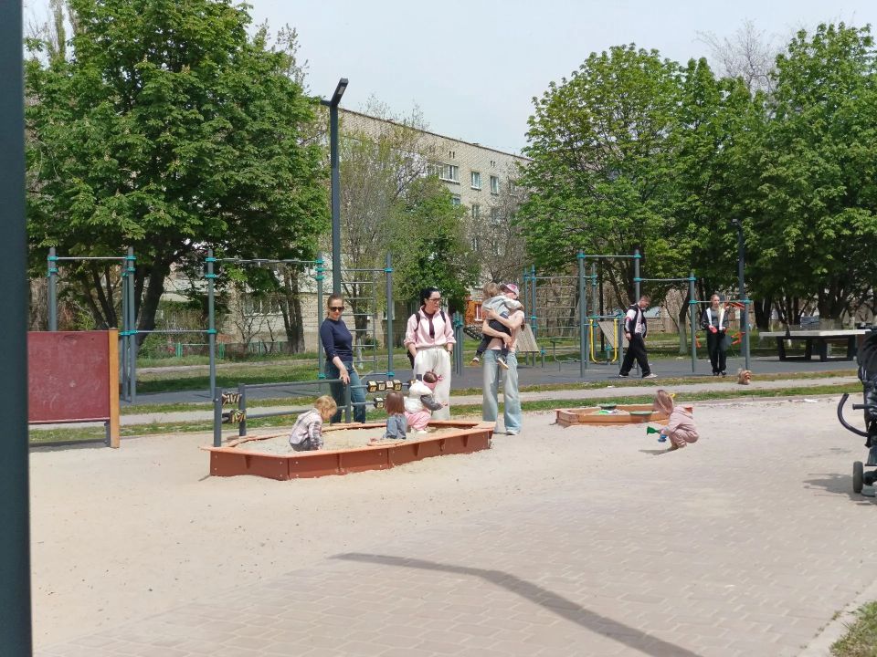 Преображение общественных пространств в Ровеньках продолжается Преображение общественных пространств в Ровеньках продолжается