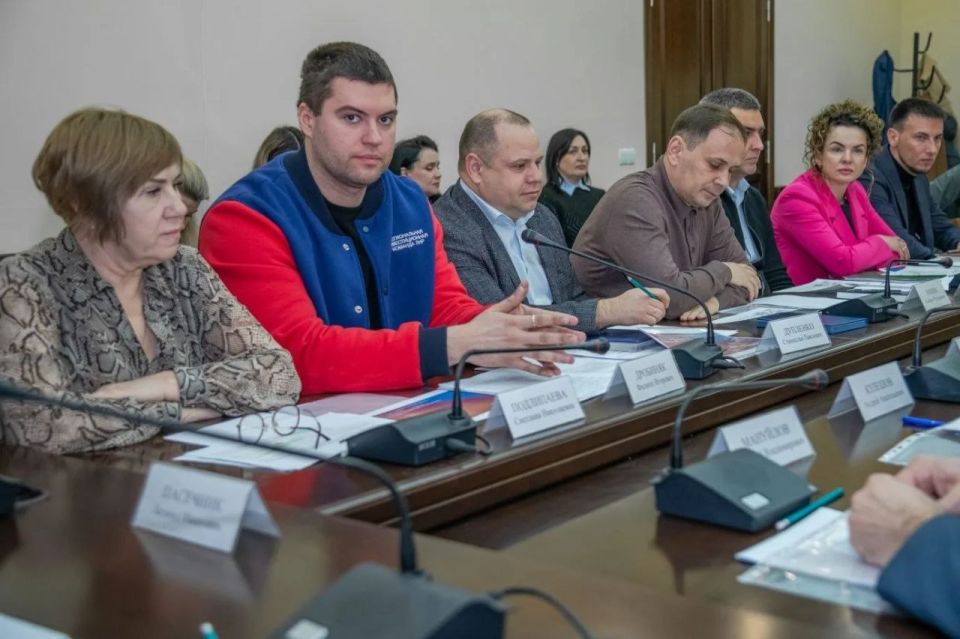 Леонид Пасечник: Упрощен порядок выдачи земельных участков застройщикам под строительство коттеджных поселков в республике Леонид Пасечник: Упрощен порядок выдачи земельных участков застройщикам под строительство коттеджных поселков в республике