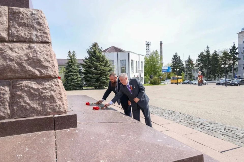 Виктор Водолацкий: Сегодня принял участие в масштабном региональном форуме «Луганский характер – характер победителей», который прошёл в Краснодонском ордена Дружбы народов музее «Молодая гвардия» Виктор Водолацкий: Сегодня принял участие в масштабном региональном форуме «Луганский характер – характер победителей», который прошёл в Краснодонском ордена Дружбы народов музее «Молодая гвардия»