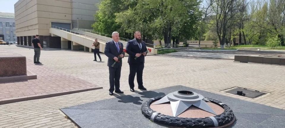 Виктор Водолацкий: Сегодня принял участие в масштабном региональном форуме «Луганский характер – характер победителей», который прошёл в Краснодонском ордена Дружбы народов музее «Молодая гвардия» Виктор Водолацкий: Сегодня принял участие в масштабном региональном форуме «Луганский характер – характер победителей», который прошёл в Краснодонском ордена Дружбы народов музее «Молодая гвардия»