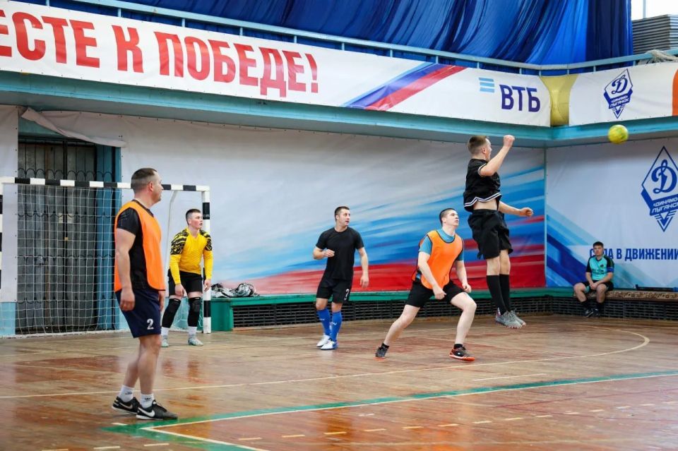 Определены победители соревнований по мини-футболу, посвящённых 81-й годовщине Победы Определены победители соревнований по мини-футболу, посвящённых 81-й годовщине Победы