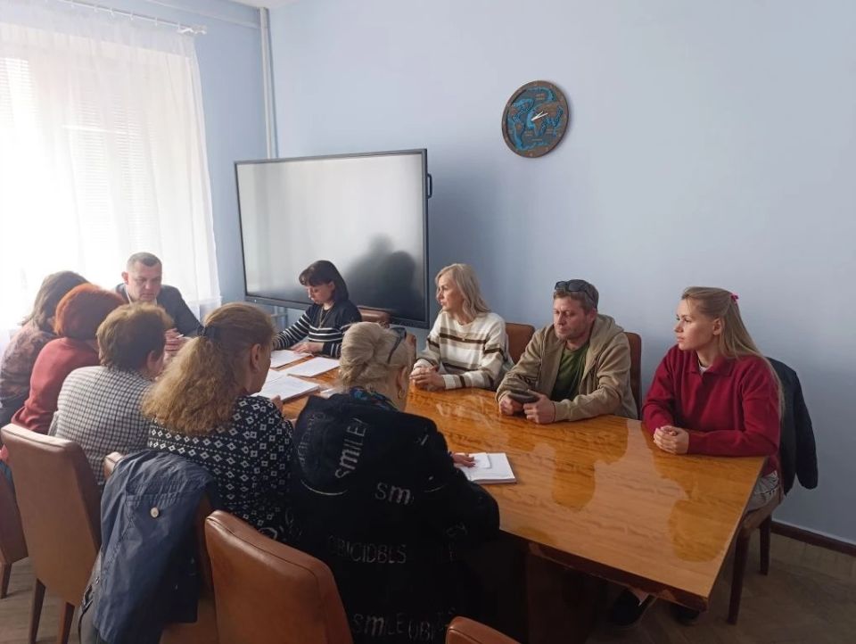 В Администрации муниципальное образование городской округ города Брянки Луганской Народной Республики в мае 2026 года прошли заседания межведомственной комиссии по рассмотрению программы социальной адаптации в целях... В Администрации муниципальное образование городской округ города Брянки Луганской Народной Республики в мае 2026 года прошли заседания межведомственной комиссии по рассмотрению программы социальной адаптации в целях...
