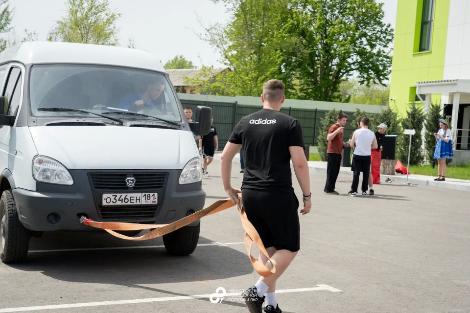 Двор Дома молодёжи стал площадкой для финала Битвы Титанов Двор Дома молодёжи стал площадкой для финала Битвы Титанов