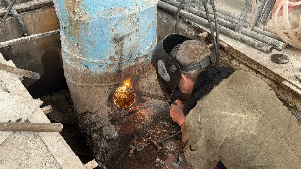 "Лугансквода" проводит планово-предупредительный ремонт на водопроводной станции, питающей Антрацит и Красный Луч "Лугансквода" проводит планово-предупредительный ремонт на водопроводной станции, питающей Антрацит и Красный Луч