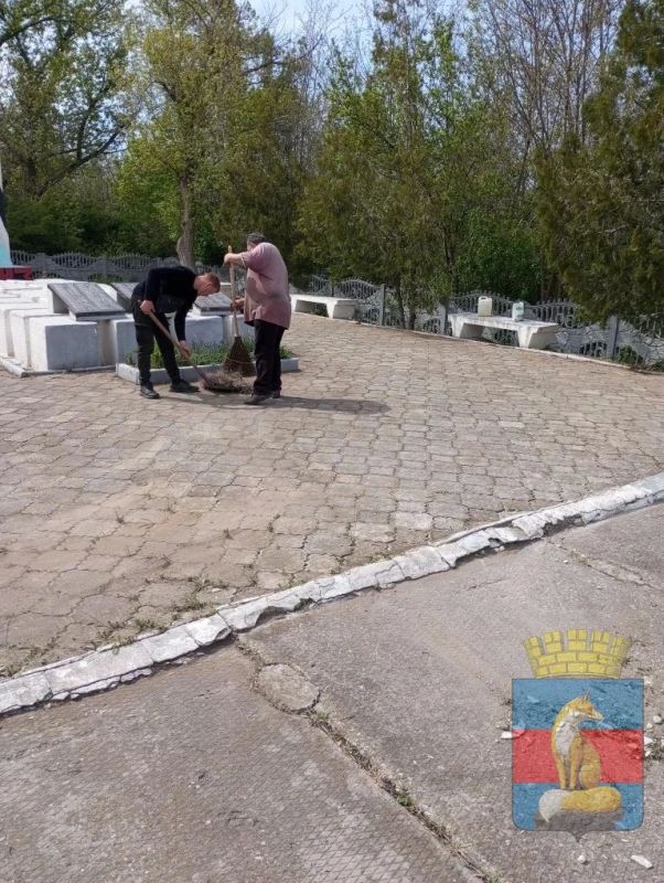 Память о бессмертном подвиге наших предков, которые положили свои жизнь за наше будущее, должна навсегда остаться в наших сердцах Память о бессмертном подвиге наших предков, которые положили свои жизнь за наше будущее, должна навсегда остаться в наших сердцах