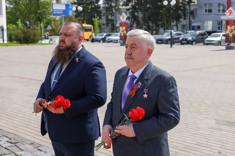 В Краснодоне состоялся региональный форум «Луганский характер – характер победителей» В Краснодоне состоялся региональный форум «Луганский характер – характер победителей»