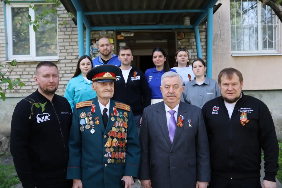 Встречи с ветеранами очень ценны, ведь они показывают неразрывную связь поколений – Денис Мирошниченко Встречи с ветеранами очень ценны, ведь они показывают неразрывную связь поколений – Денис Мирошниченко