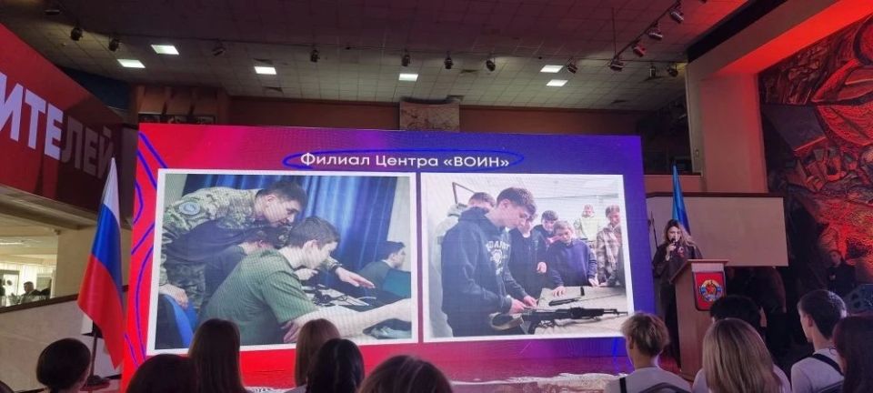 Виктор Водолацкий: Сегодня принял участие в масштабном региональном форуме «Луганский характер – характер победителей», который прошёл в Краснодонском ордена Дружбы народов музее «Молодая гвардия» Виктор Водолацкий: Сегодня принял участие в масштабном региональном форуме «Луганский характер – характер победителей», который прошёл в Краснодонском ордена Дружбы народов музее «Молодая гвардия»