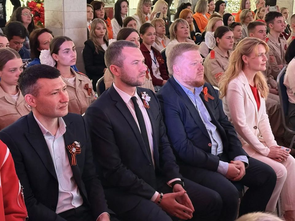 Дарья Лантратова: Краснодон — центр патриотизма Дарья Лантратова: Краснодон — центр патриотизма