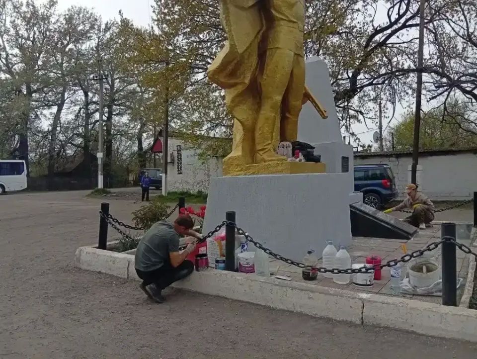 С целью обеспечения благоприятной среды и подготовки к предстоящим майским праздникам на территории отдела жизнеобеспечения села Благовка продолжаются работы по благоустройству С целью обеспечения благоприятной среды и подготовки к предстоящим майским праздникам на территории отдела жизнеобеспечения села Благовка продолжаются работы по благоустройству