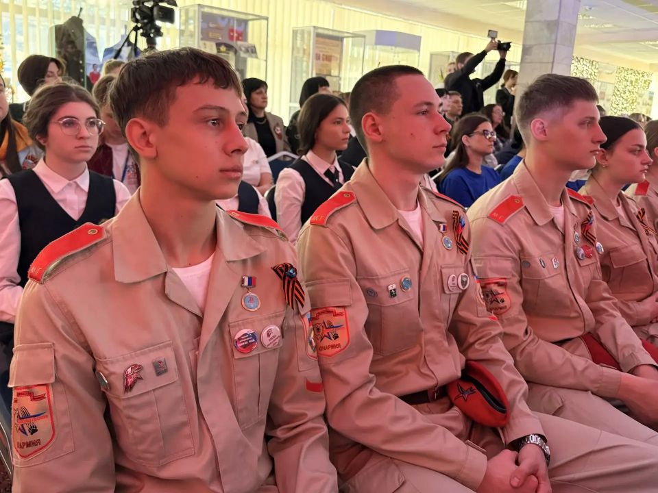 Дарья Лантратова: Краснодон — центр патриотизма Дарья Лантратова: Краснодон — центр патриотизма