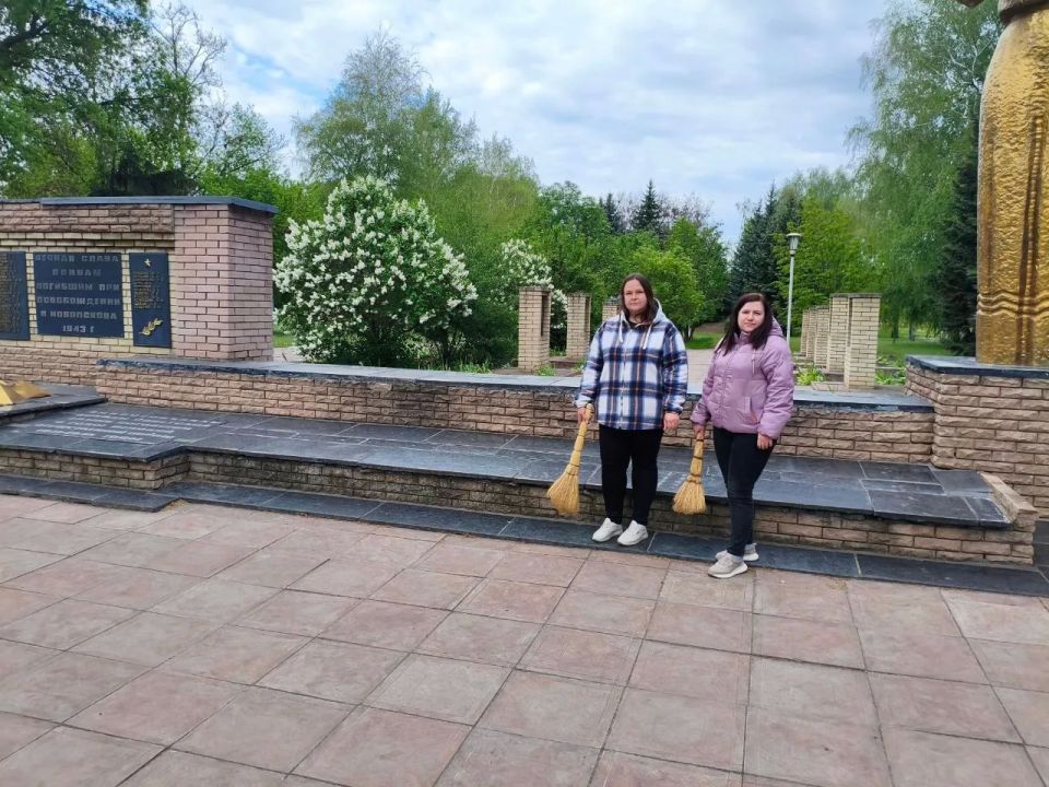 Сотрудники Росреестра по ЛНР приняли участие в акции «Чистая память» Сотрудники Росреестра по ЛНР приняли участие в акции «Чистая память»