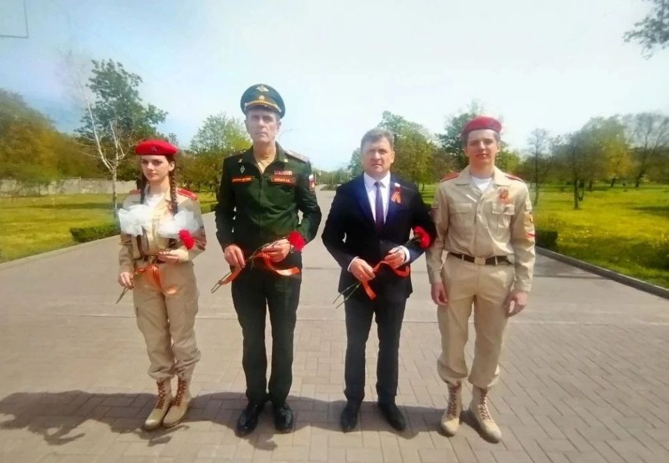 Роман Лысенко: В преддверии великого праздника — Дня Победы, город Алчевск присоединился к всероссийской акции «Подарок ветерану» Роман Лысенко: В преддверии великого праздника — Дня Победы, город Алчевск присоединился к всероссийской акции «Подарок ветерану»