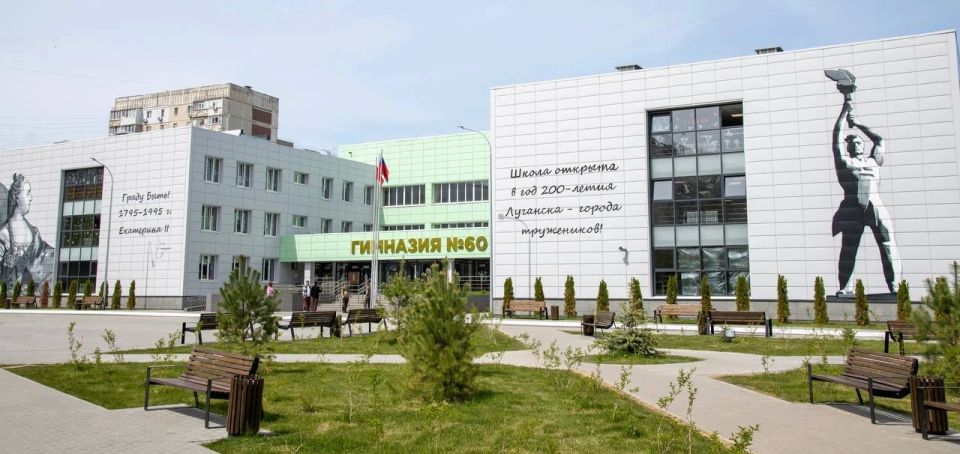 В преддверии Дня Победы Дмитрий Чернышенко оценил работу патриотических центров и образовательных организаций ЛНР В преддверии Дня Победы Дмитрий Чернышенко оценил работу патриотических центров и образовательных организаций ЛНР