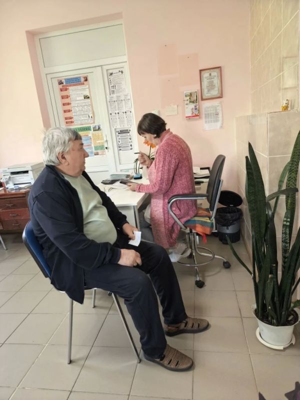 В рамках программы всеобщей диспансеризации населения 07.05.2026 г. работниками ГБУЗ «НЦРМБ» организован выезд мобильной медицинской бригады в населённый пункт — с. Осиново. Целью выезда стало оказание квалифицированной... В рамках программы всеобщей диспансеризации населения 07.05.2026 г. работниками ГБУЗ «НЦРМБ» организован выезд мобильной медицинской бригады в населённый пункт — с. Осиново. Целью выезда стало оказание квалифицированной...