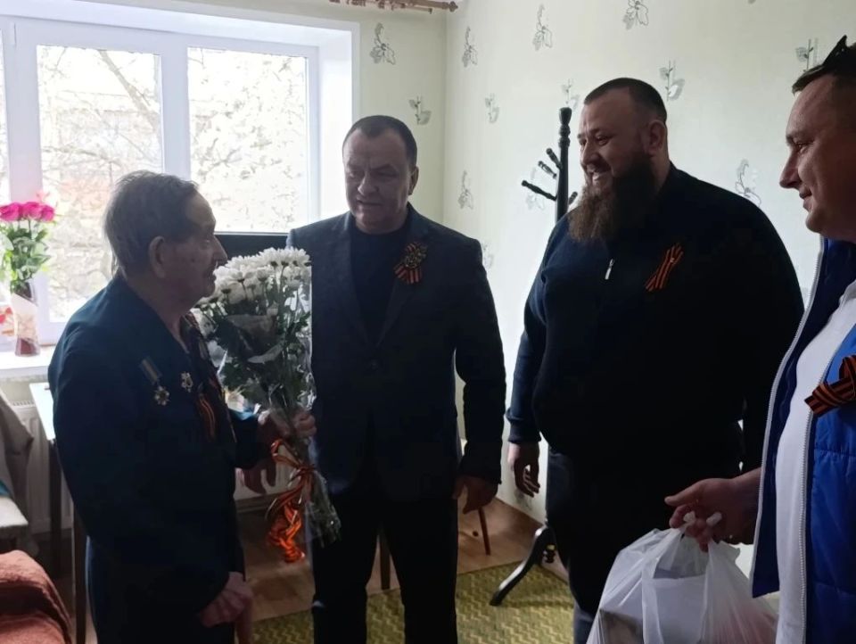 Иван Санаев: Сегодня принял участие в ежегодной Всероссийской акции партии «Единая Россия» «Подарок ветерану» Иван Санаев: Сегодня принял участие в ежегодной Всероссийской акции партии «Единая Россия» «Подарок ветерану»