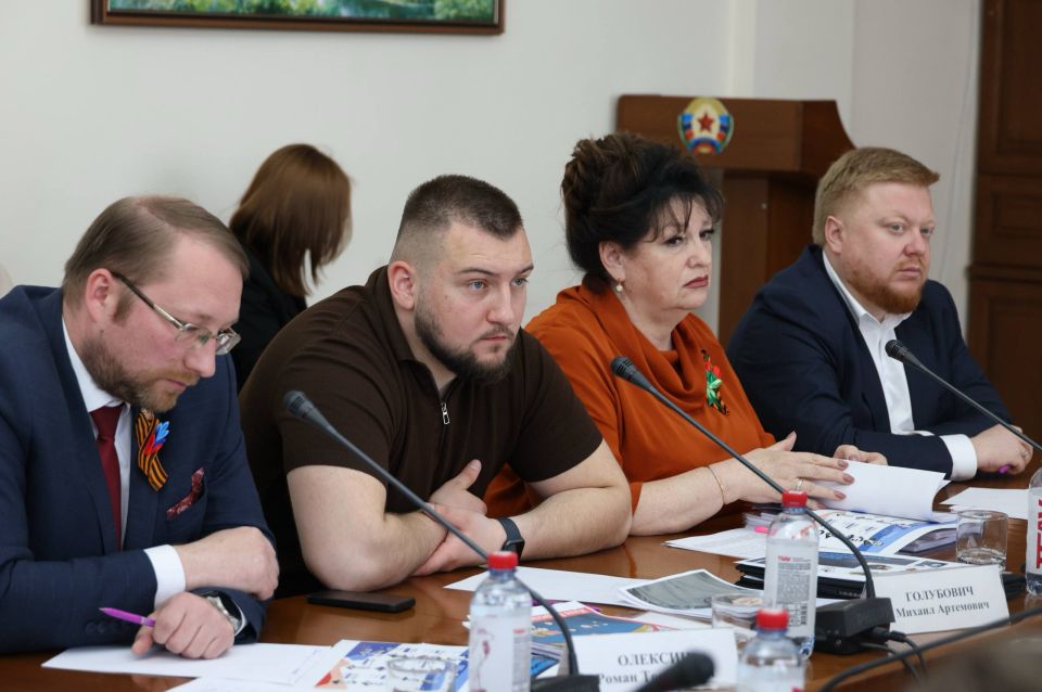 Иван Кусов: Провели заседание рабочей группы по реализации всероссийского народного проекта «Лица Героев» Иван Кусов: Провели заседание рабочей группы по реализации всероссийского народного проекта «Лица Героев»