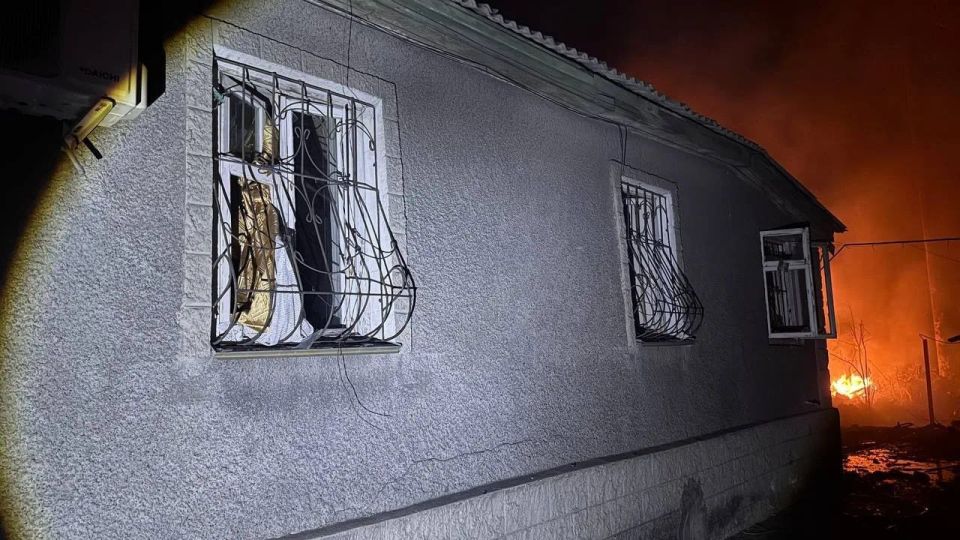 Вечером 6 мая ВСУ массированно атаковали территорию ЛНР — погибла луганчанка Вечером 6 мая ВСУ массированно атаковали территорию ЛНР — погибла луганчанка