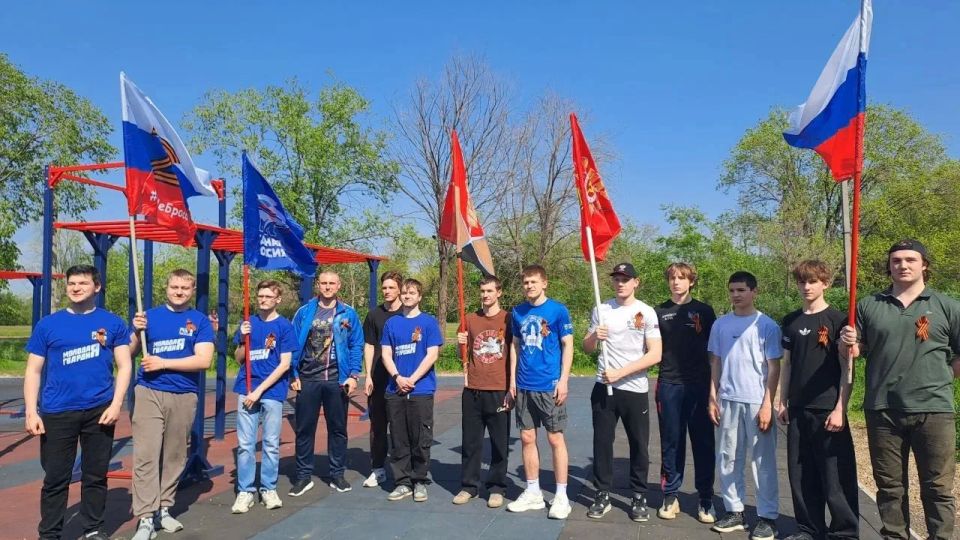 В Алчевске прошла Всероссийская акция «Рекорд Победы», посвященная празднованию 81-й годовщины Победы в Великой Отечественной войне В Алчевске прошла Всероссийская акция «Рекорд Победы», посвященная празднованию 81-й годовщины Победы в Великой Отечественной войне