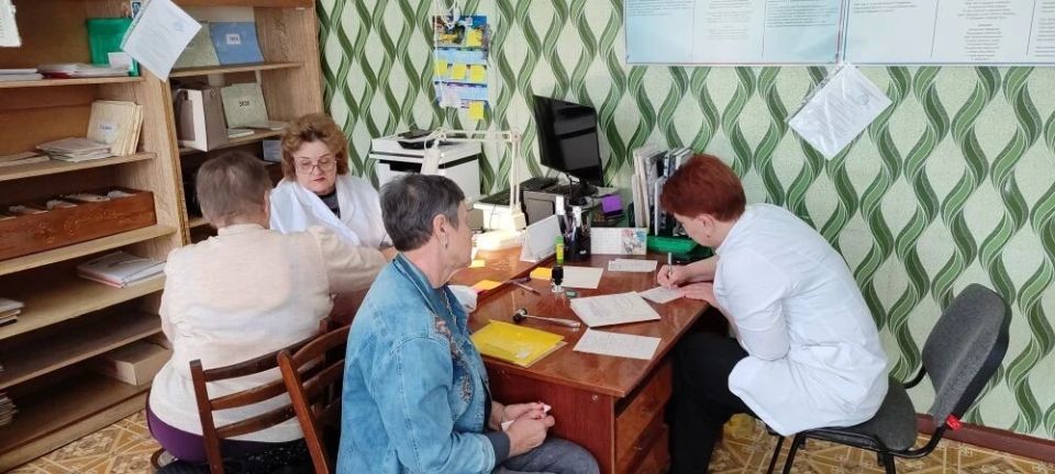 7 мая жители поселка Центральный получили возможность обратиться за медицинской помощью, не выезжая из своего населенного пункта 7 мая жители поселка Центральный получили возможность обратиться за медицинской помощью, не выезжая из своего населенного пункта